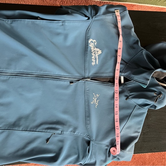 Arc’teryx Softshell Jacket - Picture 12 of 14